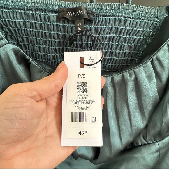 NWT Dynamite front ruched satin blouse| size  small - Picture 3 of 4
